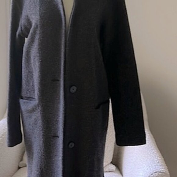 New Aritzia Dujardin Coat - Picture 4 of 4